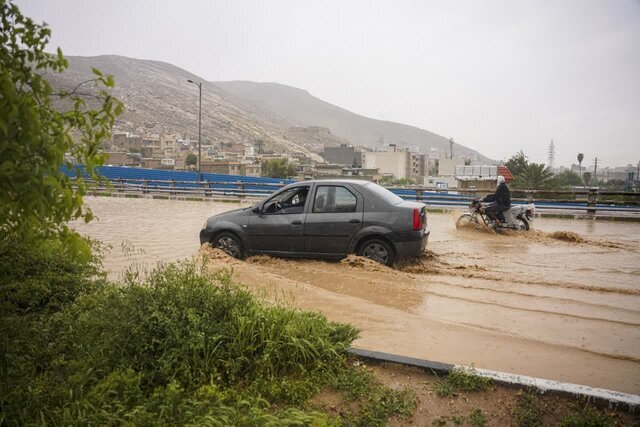 هواشناسی فارس؛ پیش بینی بارش ۱۰۰ میلی متری / حضور در تفرجگاه ها ممنوع شد / هشدار به کشاورزان